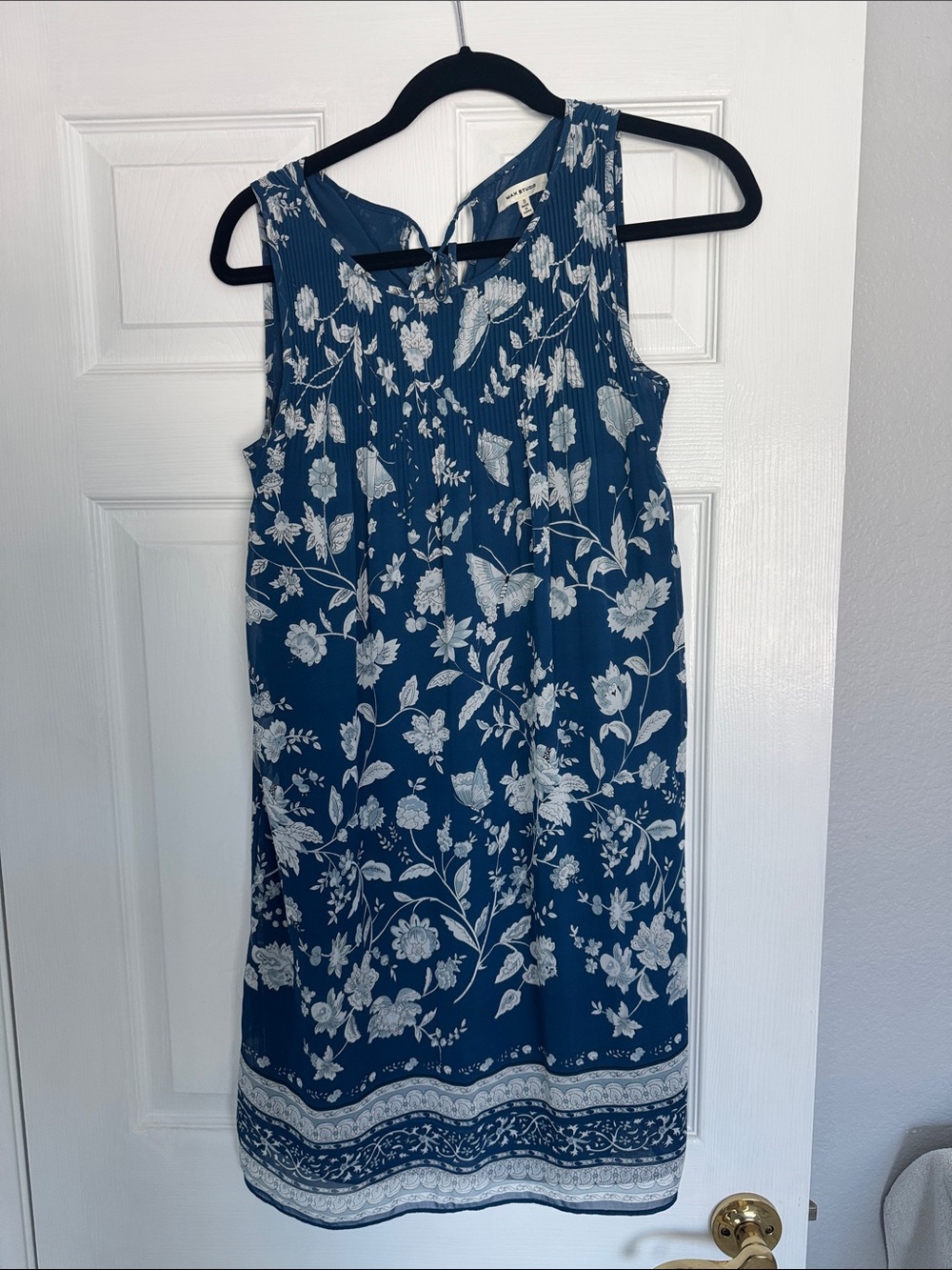 Max Studio Blue Floral Sleeveless Midi Dress